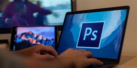 Why You Should Never Use a Pirated Copy of Photoshop: 10 .